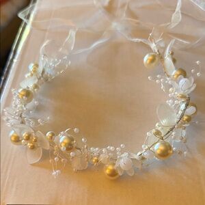 Elegant Pearl and Floral Hair Accessory brand new in package